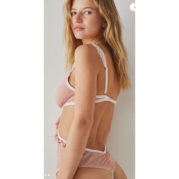 We Are HAH Key To UR Heart Bodysuit in La Creme - XS - Picture 4 of 4